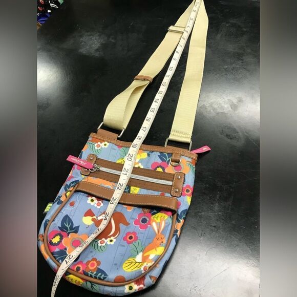 Lily Bloom Crossbody Bag - Picture 3 of 12